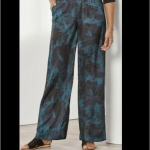Women Soft Surroundings Floral Bosha Wide Leg Pants in Green Black Size Medium